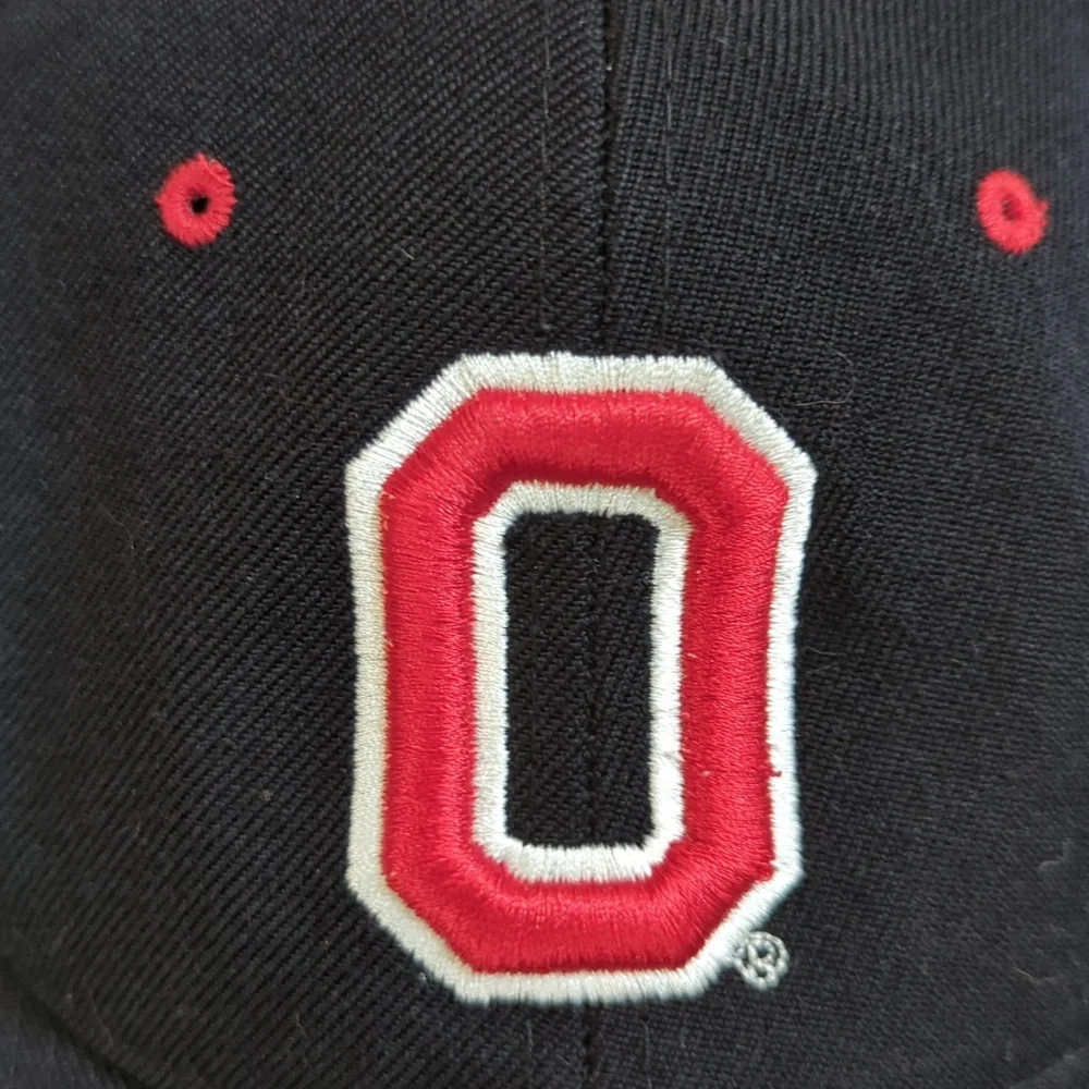 Authentic Zephyr The Z Hat Black Ohio State Red Block O Buckeyes Youth 7 1/8